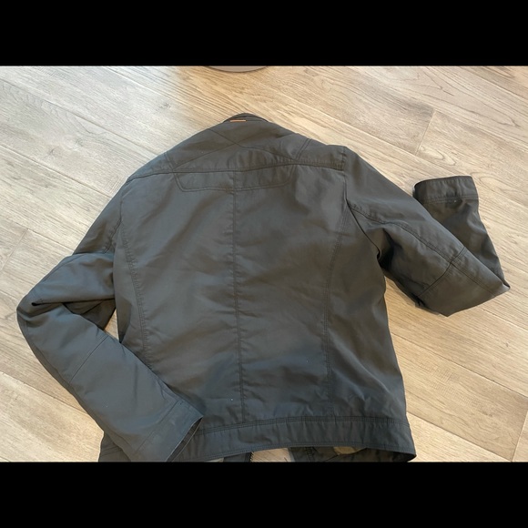 Hugo boss jacket - Picture 5 of 6